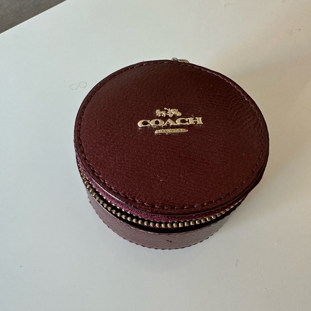 Chic Burgundy Leather Jewelry Pouch